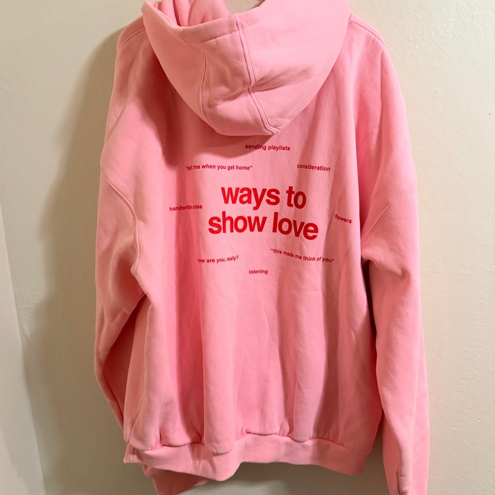Comfrt "Love" Oversized Hoodie - Petal Pink Size 3XL limited edition like new - Picture 13 of 14